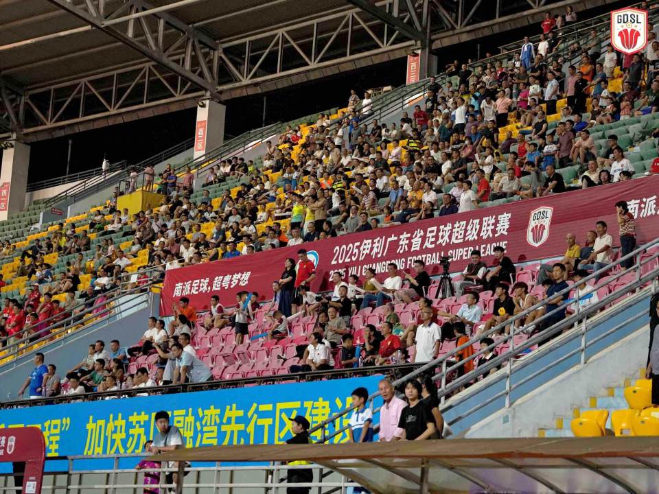 面临两球落, AAA, 省超